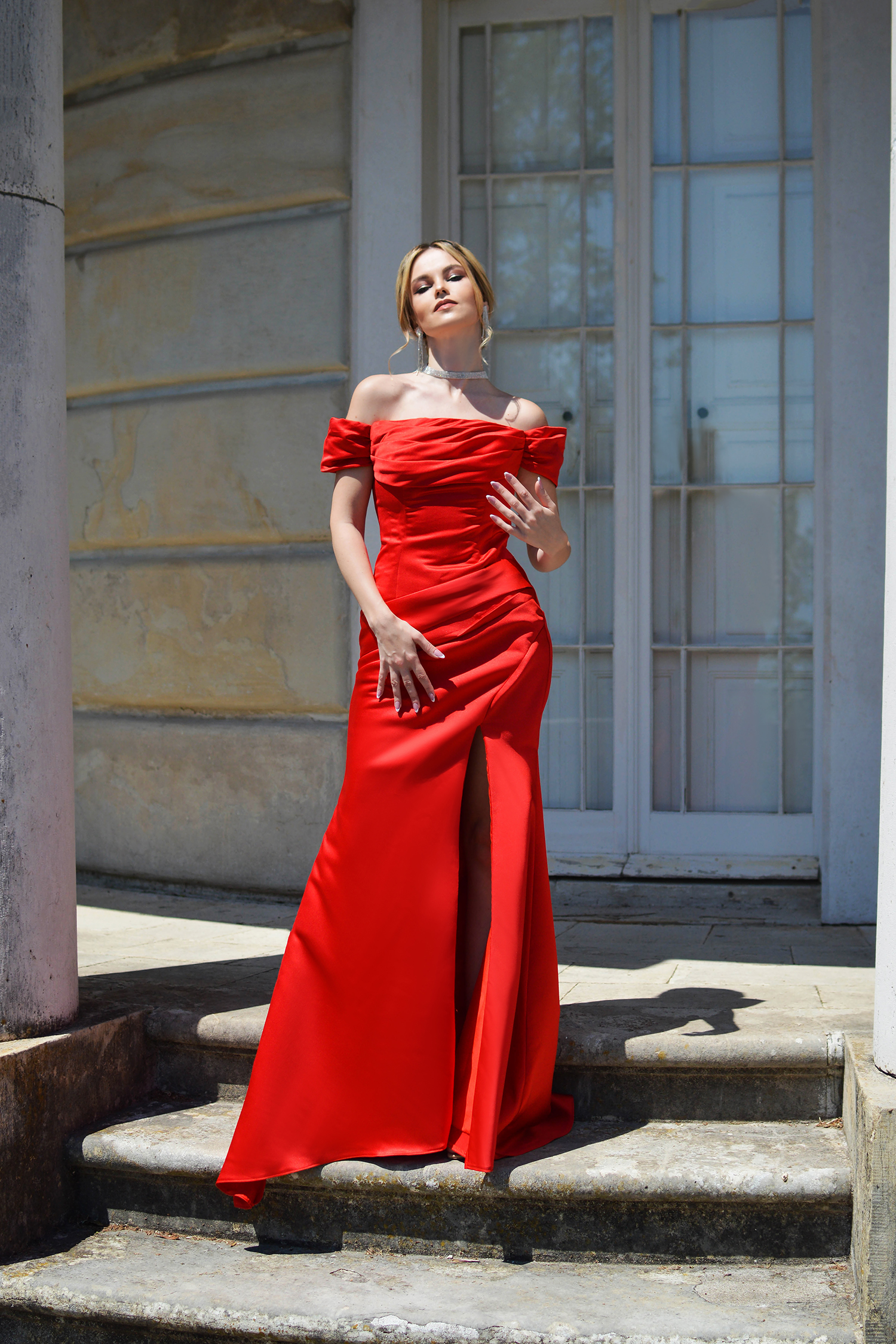 Lady in Red by Tamara Bellis